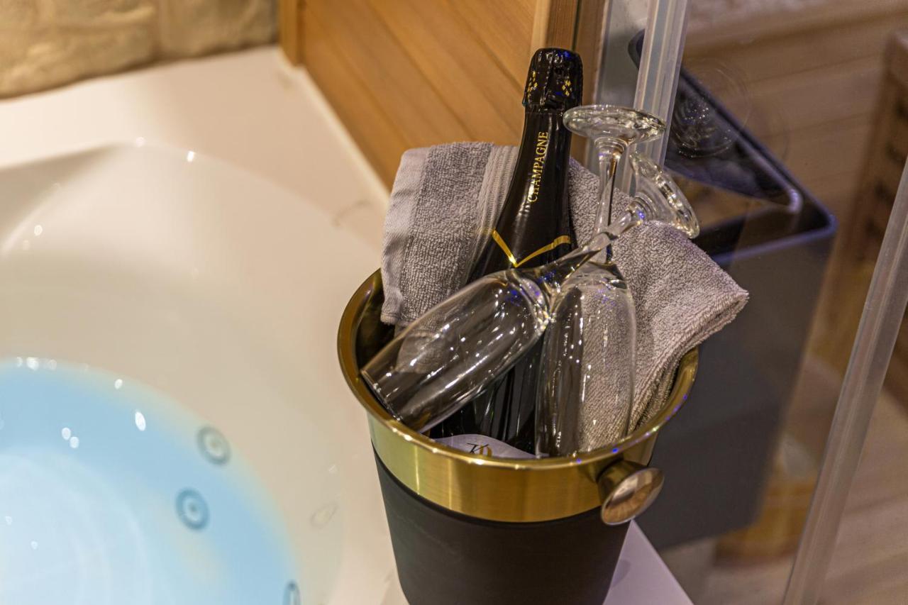 Le Petit Paris - Cocon & Spa & Sauna Chartres Esterno foto